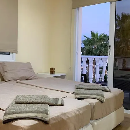 Moonlight Sea View Villa